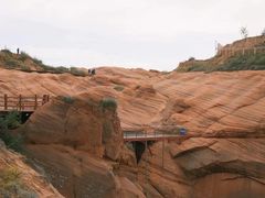 -波浪谷