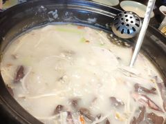 -大匠工房古船木艺术餐厅·猪肚鸡专门店(长白仙岛店)