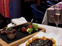 -YUE·6·西式融合餐厅(外滩六号店)