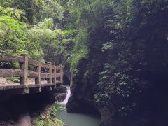 -龙水峡地缝景区