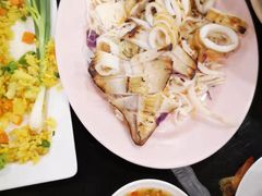 -J Daeng Seafood