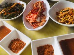 -牛信亭韩国料理·炭火烤肉(紫藤路店)