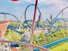 -七彩云南欢乐世界