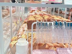 -好利来(上海长宁龙之梦店)
