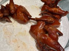 玻璃脆皮乳鸽皇-新雅粤菜馆(南京东路店)