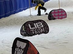 -乔波室内滑雪场