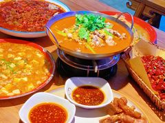 -先启半步颠小酒馆(白麓里店)