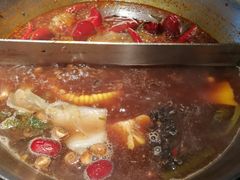 -湊湊火锅·茶憩(新中关购物中心店)