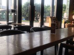 -星巴克臻选(莘庄仲盛店)