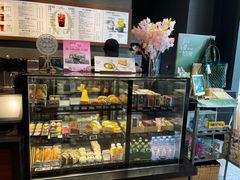 -星巴克(杭州湖滨银泰E区店)