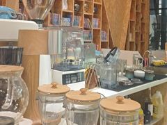 -新华里咖啡书吧(新华书店小寨店)