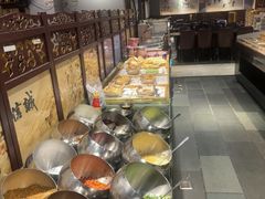 -牛里牛气· 榴莲海鲜鲜牛肉自助火锅·烤肉(横岗店)