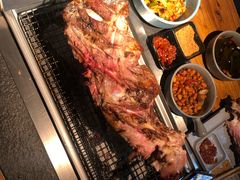 特色大汉烤羊腿-那些年记忆烧烤
