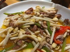 -头上红煨盐鸡·非遗院子餐厅