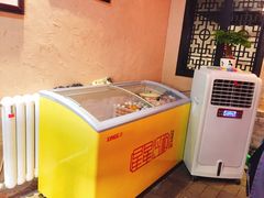 -刘红杏·杏皮水店(月牙泉小镇店)