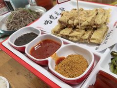 -肘子酥·天津菜·特色捞面(德云社店)