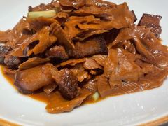 黄山笋干烧黑毛猪肉-山里亲戚(淞虹路店)