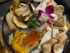 -一朵菌·野生菌探索家火锅(南亚店)