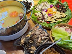 -菌之家·专业纯野生菌火锅·特色炒菌