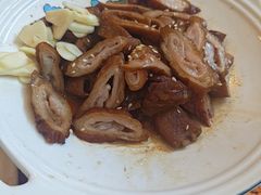 -老鼎万春卤菜(五代传承创始老店)