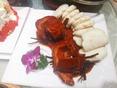 -海派美食·家宴海鲜青岛菜·石锅鲽鱼头(东方城店)