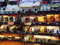 -全家便利店(襄阳南路店)