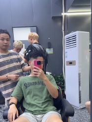 点击看大图 -藤野造型专业烫染接发