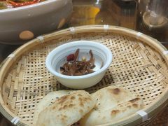 -钵家大院·地道湖北菜(江夏·大花岭店)