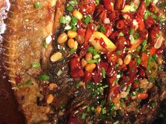 -鸣记脆皮烤鱼·海鲜烤鱼(三八广场店)