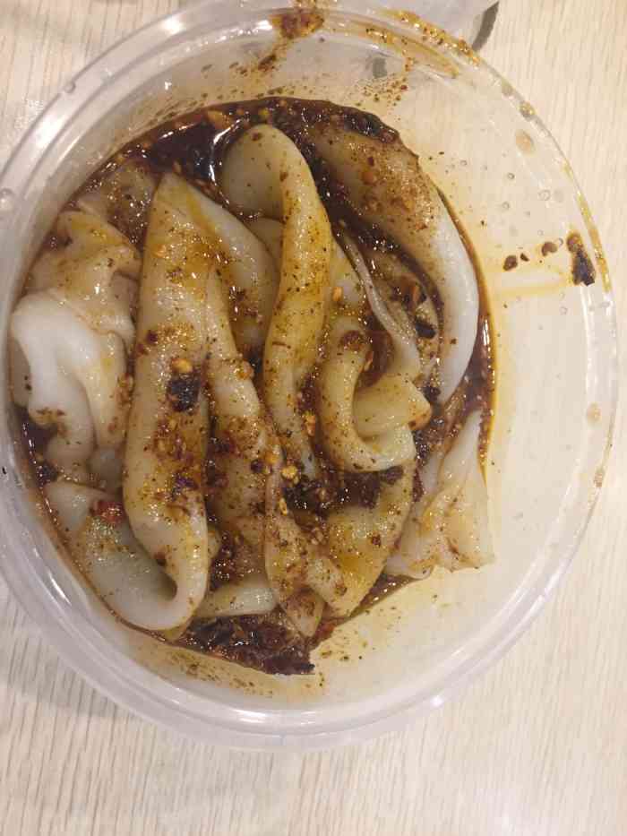 张明富热面皮-"一如既往的好吃!一碗热面皮配一碗花生稀饭.