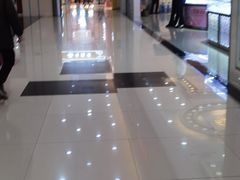 -鸿通城购物中心