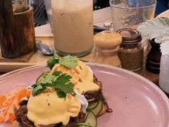 -FLOVIE FLORIST CAFE