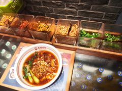 -呷佬·长沙手工米粉(金沙江路店)
