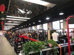-健龙森俱乐部·游泳·健身·羽毛球综合体育馆