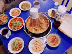 -马路边边串串香形象店(磐石路店)