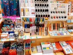-猫的天空之城概念书店(印象城购物中心店)