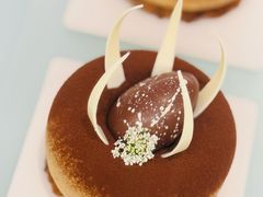 -潮一不贰·法式甜品·生日蛋糕·西式简餐(外滩店)