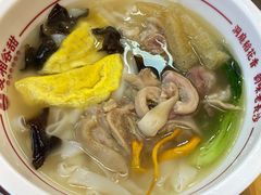 骨汤三鲜米粉-呷佬·长沙手工米粉(金沙江路店)