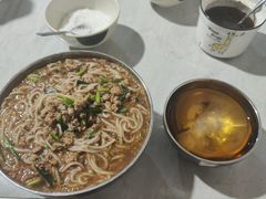 -正宗杨记普洱酸醋米线(总店)