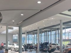 -杭州中升之星奔驰4S店(滨江店)