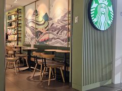 大堂-星巴克(广州正佳广场4层店)