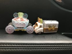 -逝水玩具折扣店