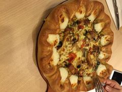 嗷嗷厚的饼边-必胜客(沈辽路万达店)