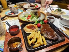 -菲滋意式休闲餐厅(北仑银泰城店)