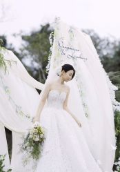 -Renee芮亦婚纱