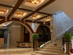 -山明水秀大饭店