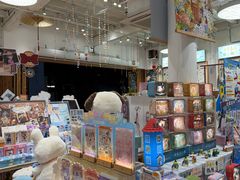 -猫的天空之城概念书店(杭州南宋御街店)