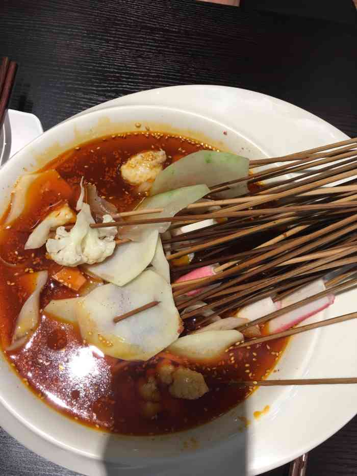 徐妹串串香(碱泉街店)-"味道还可以 服务也可以 位置也可以.