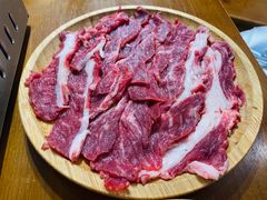 鲜切牛肉-黔有有贵州酸汤夺夺粉火锅(五味十字店)