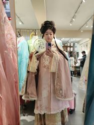 -一揽芳华汉服旗袍体验馆(拙政园店)